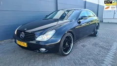 Zwart, metallic lak Gebruikt 2005 Mercedes CLS350 Sedan | € 6.950 (Super prijs)