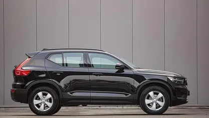 Gebruikt 2021 Volvo XC40 Momentum SUV | € 23.945 (Super prijs)