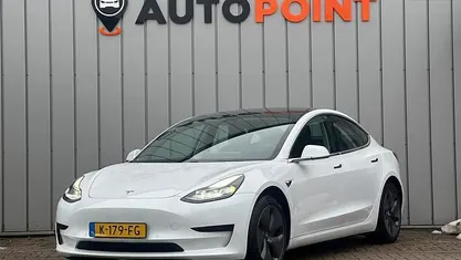 Occasion 2020 Tesla Model 3 Standard Range Sedan | € 16.798 (Eerlijke prijs)
