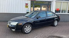 Gebruikt 2005 Ford Mondeo Futura Hatchback | € 995 (Goede deal)