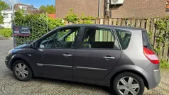 Grijs Gebruikt 2004 Renault Scénic II Dynamique MPV | € 1.999 (Eerlijke prijs)