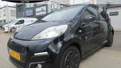 Zwart Gebruikt 2013 Peugeot 107 Envy Hatchback | € 3.500 (Eerlijke prijs)