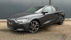 Grijs Gebruikt 2022 Audi A3 Premium Sedan | € 22.440 (Eerlijke prijs)