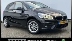 Zwart Gebruikt 2018 BMW 218 Executive Stationwagen | € 15.700 (Goede deal)