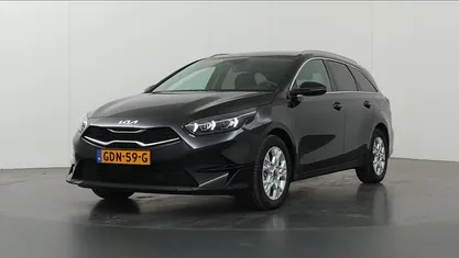 Zwart Occasion 2024 Kia Ceed Sportswagon Stationwagen | € 28.935 (Super prijs)