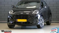 Zwart, metallic lak Gebruikt 2023 Ford Puma ST-Line SUV | € 19.950 (Eerlijke prijs)