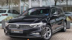 Zwart Gebruikt 2020 VW Passat R-line Stationwagen | € 22.700 (Eerlijke prijs)