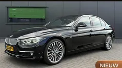 Gebruikt 2019 BMW 318 Luxury Line Sedan | € 21.900 (Eerlijke prijs)