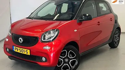 Rood Gebruikt 2017 Smart ForFour Prime Hatchback | € 9.950 (Eerlijke prijs)