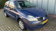 Gebruikt 2002 Renault Clio II Authentique Hatchback | € 750 (Eerlijke prijs)
