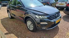 Zwart Gebruikt 2021 VW T-Roc Business SUV | € 25.950 (Goede deal)