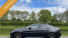 Gebruikt 2017 Alfa Romeo Giulia Veloce Sedan | € 32.950 (Eerlijke prijs)