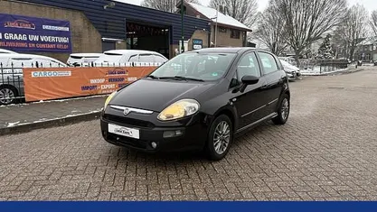 Zwart Occasion 2011 Fiat Punto Evo Dynamic Hatchback | € 1.695 (Eerlijke prijs)