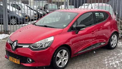 Occasion 2015 Renault Clio IV Expression Hatchback | € 5.990 (Goede deal)
