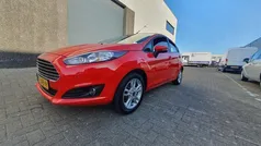 Rood Gebruikt 2015 Ford Fiesta Titanium X Hatchback | € 9.499 (Eerlijke prijs)