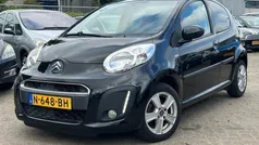 Zwart, metallic lak Gebruikt 2014 Citroën C1 Attraction Hatchback | € 4.350 (Goede deal)