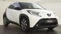 Gebruikt 2023 Toyota Aygo Pulse Hatchback | € 17.899 (Eerlijke prijs)