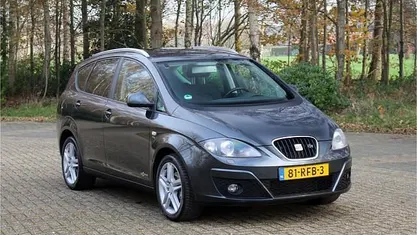 Grijs Gebruikt 2011 Seat Altea XL Copa MPV | € 3.499 (Eerlijke prijs)