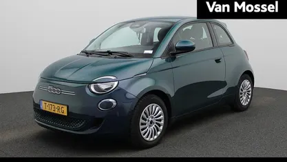 Occasion 2023 Fiat 500e Urban Hatchback | € 15.400 (Eerlijke prijs)