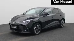 Zwart Gebruikt 2023 MG MG4 EV Luxury Hatchback | € 23.900 (Eerlijke prijs)