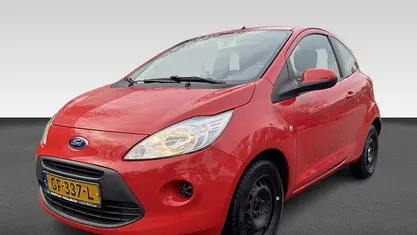 Rood Occasion 2015 Ford Ka Style Hatchback | € 4.930 (Eerlijke prijs)