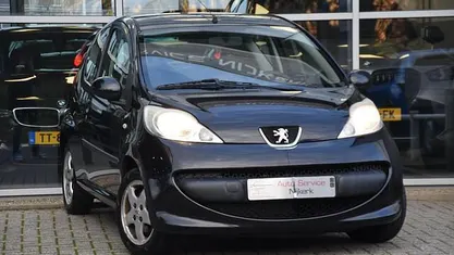 Occasion 2008 Peugeot 107 Hatchback | € 1.745 (Eerlijke prijs)