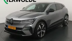 Grijs Gebruikt 2023 Renault Mégane Techno Hatchback | € 25.945 (Eerlijke prijs)