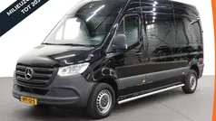 Zwart Gebruikt 2022 Mercedes Sprinter Van | € 32.890 (Eerlijke prijs)