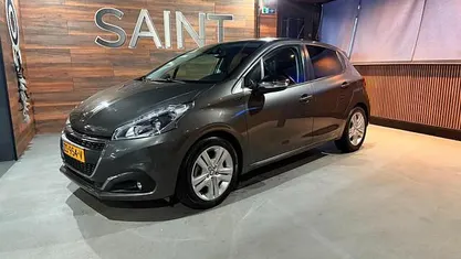 Occasion Peugeot 208 Signature Sky 83 PK (61 kW) 2019 Grijs Hatchback
