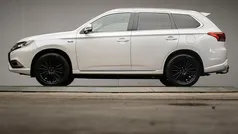 Gebruikt 2020 Mitsubishi Outlander Intense+ SUV | € 19.945 (Eerlijke prijs)