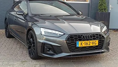 Grijs Occasion 2021 Audi A5 Sportback Comfort Hatchback | € 25.000 (Goede deal)