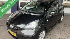 Gebruikt 2006 Toyota Aygo Hatchback | € 2.500 (Eerlijke prijs)
