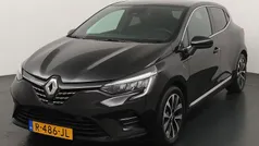 Gebruikt 2022 Renault Clio V Techno Hatchback | € 21.795 (Eerlijke prijs)