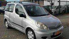 Grijs Gebruikt 2003 Toyota Yaris Verso Sol MPV | € 2.999 (Eerlijke prijs)