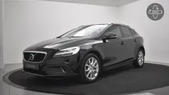 Zwart Gebruikt 2018 Volvo V40 CC Dynamic Stationwagen | € 18.495 (Eerlijke prijs)