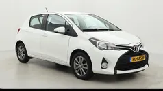 Wit Gebruikt 2016 Toyota Yaris Hatchback | € 9.999 (Eerlijke prijs)