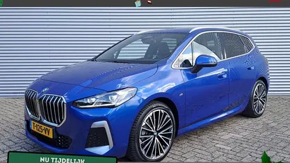 Blauw metallic Gebruikt 2022 BMW 220 Stationwagen | € 32.995 (Goede deal)