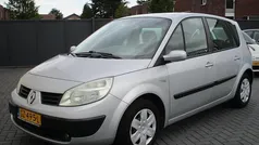Grijs Gebruikt 2005 Renault Scénic II MPV | € 1.650 (Eerlijke prijs)