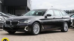 Grijs Gebruikt 2022 BMW 530e Executive Stationwagen | € 38.945 (Super prijs)