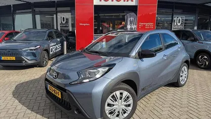 Gebruikt 2024 Toyota Aygo X Play SUV | € 19.840 (Eerlijke prijs)