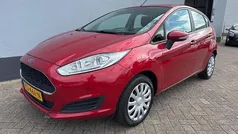 Rood, metallic lak Gebruikt 2016 Ford Fiesta Style Hatchback | € 7.750 (Eerlijke prijs)