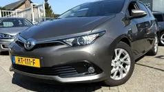 Grijs Gebruikt 2018 Toyota Auris Touring Sports Stationwagen | € 11.900 (Goede deal)