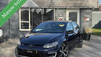 Occasion 2015 VW Golf VII GTE Hatchback | € 9.950 (Eerlijke prijs)