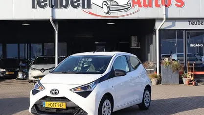 Occasion 2020 Toyota Aygo X-play Hatchback | € 12.885 (Eerlijke prijs)