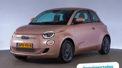 Rood Gebruikt 2022 Fiat 500e Icon Hatchback | € 16.945 (Goede deal)