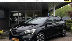 Zwart Gebruikt 2020 Renault Mégane IV Bose Edition Hatchback | € 15.995 (Eerlijke prijs)