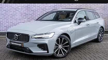 Occasion 2024 Volvo V60 Plus Stationwagen | € 47.894 (Eerlijke prijs)