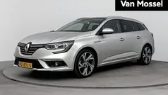 Grijs Gebruikt 2017 Renault Mégane GrandTour Bose Edition Stationwagen | € 14.435 (Eerlijke prijs)