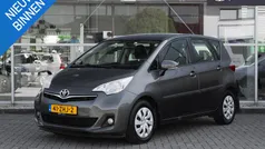 Grijs Gebruikt 2012 Toyota Verso-S MPV | € 7.849 (Eerlijke prijs)