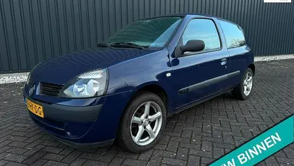 Occasion 2005 Renault Clio II Hatchback | € 2.499 (Eerlijke prijs)